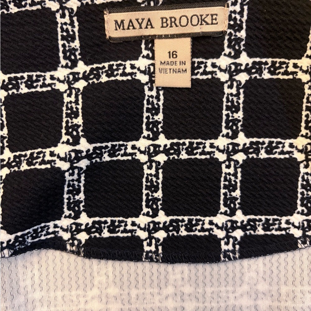 Elegant Navy and White Women's Skirt Set - Picture 4 of 4